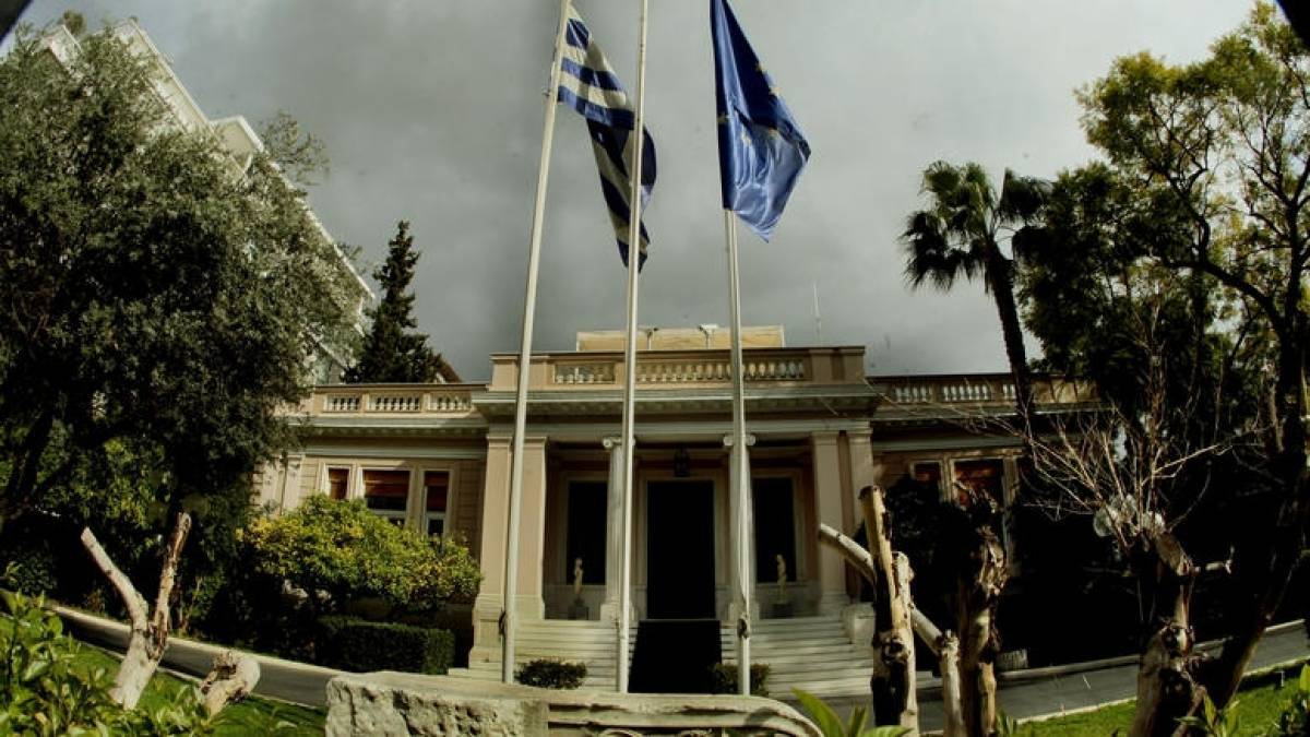 Κόντρα Μαξίμου-ΝΔ για την «πλειοψηφία της γκαζόζας»