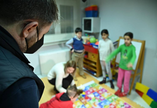 Επίσκεψη Ανδρουλάκη στη δομή υποστήριξης παιδιού και οικογένειας «Παιδική Ομπρέλα»