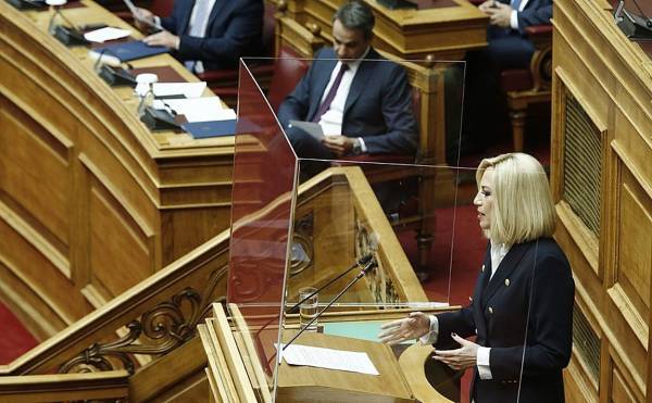 Κόντρα ΣΥΡΙΖΑ - ΚΙΝΑΛ με τον Μητσοτάκη… παρατηρητή