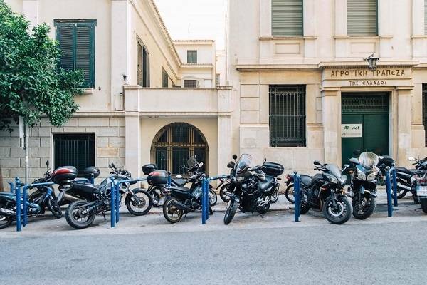 Δημιουργούνται 1.180 νέες θέσεις στάθμευσης δικύκλων από το Δήμο Αθηναίων