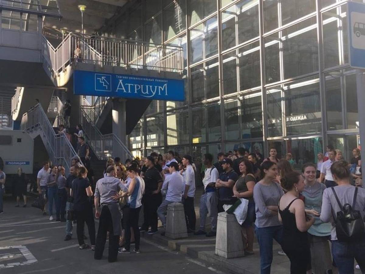 Πυρκαγιά ξέσπασε σε εμπορικό κέντρο της Μόσχας