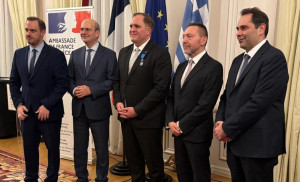 Οι Γάλλοι έχρισαν Ιππότη τον Πιτσιλή