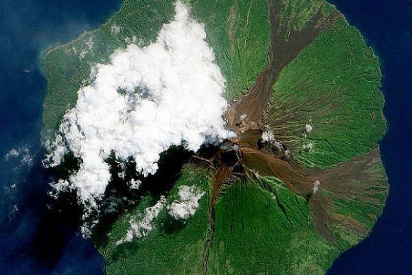 Πώς φαίνονται οι ηφαιστειακές εκρήξεις από το διάστημα
