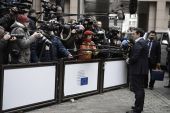 Σύνοδος Κορυφής: Η «μάχη» του Τσίπρα σε εικόνες