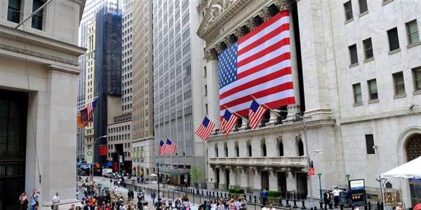 Κραχ στη Wall Street-«Βούλιαξε» το πετρέλαιο