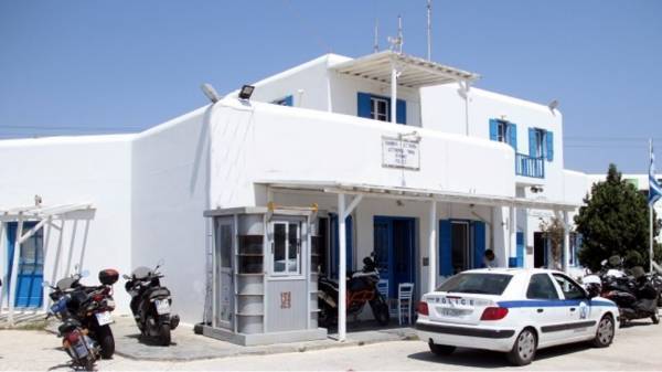 Έκκληση δημάρχων για στελέχωση σωμάτων ασφαλείας σε Μύκονο και Σαντορίνη
