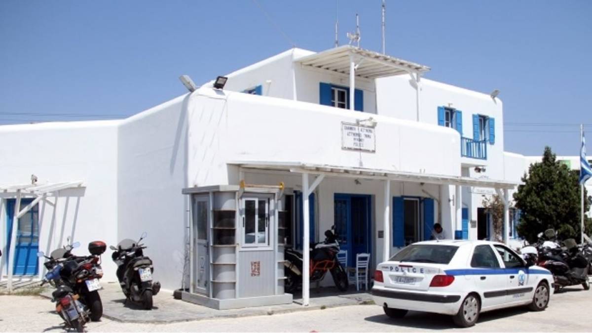 Έκκληση δημάρχων για στελέχωση σωμάτων ασφαλείας σε Μύκονο και Σαντορίνη