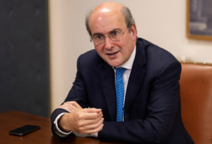 Χατζηδάκης: Ούτε μέρα χαμένη για την αποκατάσταση της Χίου – Ποια μέτρα προβλέπονται