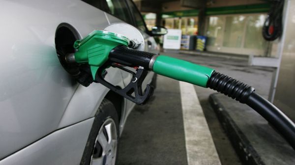 Βενζινοπώλες: Καμία αύξηση στον ΕΦΚ καυσίμων
