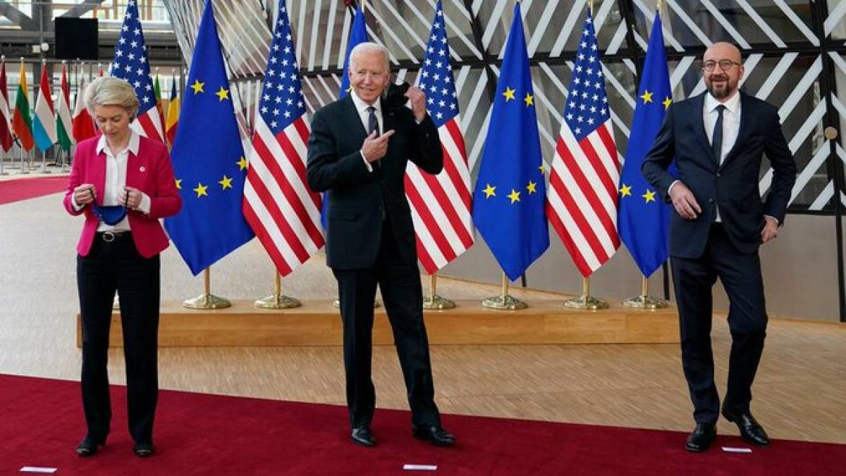 Φυσικό αέριο:Ο Μπάιντεν αναλαμβάνει την...απεξάρτηση της ΕΕ από τη Ρωσία