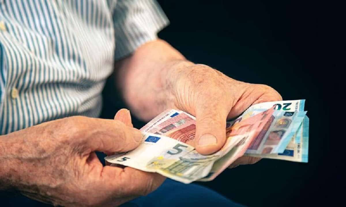 Έρχονται αυξήσεις σε 134.000 συντάξεις μέχρι τις 29 Οκτωβρίου