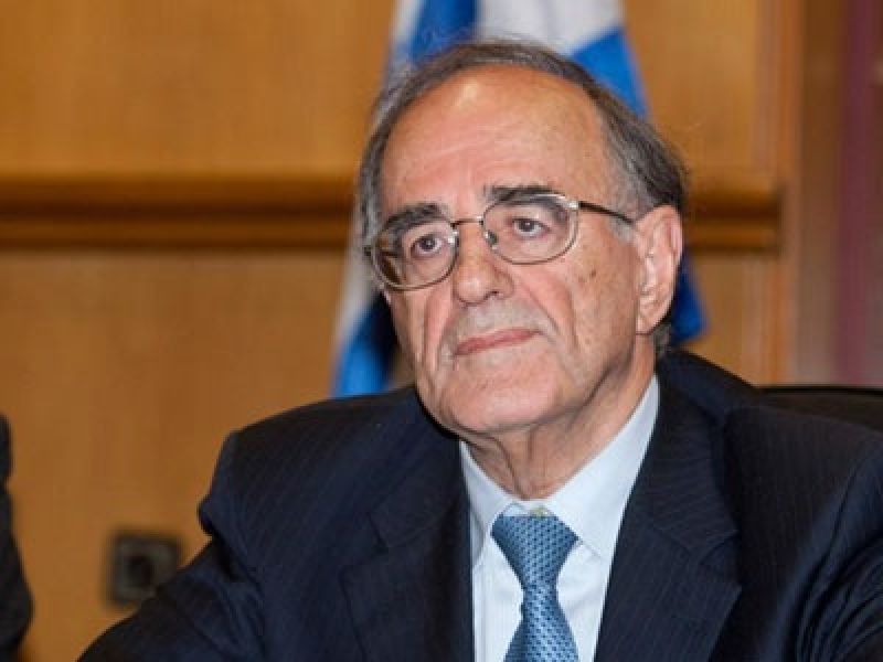 Για διαπλοκή κατηγορεί τον Χάρη Θεοχάρη, ο Γιώργος Σούρλας