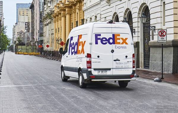 FedEx: Σχέδιο απολύσεων έως 6.300 εργαζομένων στην Ευρώπη