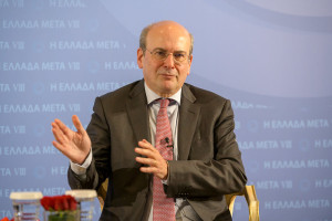 Χατζηδάκης: Μείωση άμεσων φόρων και μάχη με το βαθύ κράτος