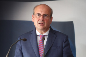 Χατζηδάκης: Δε θα υπάρξει νέα παράταση για τη διασύνδεση POS-ταμειακών