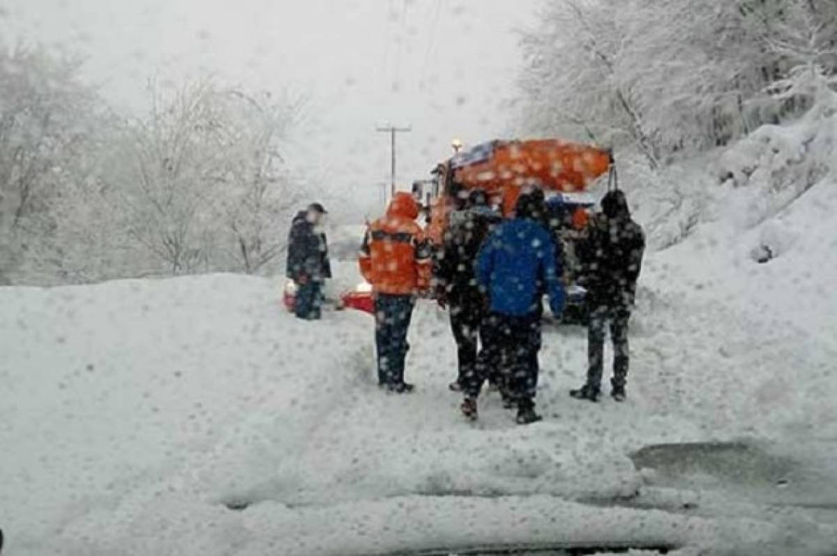 Κακοκαιρία: Απεγκλωβισμός οικογένειας στην ορεινή Ναυπακτία
