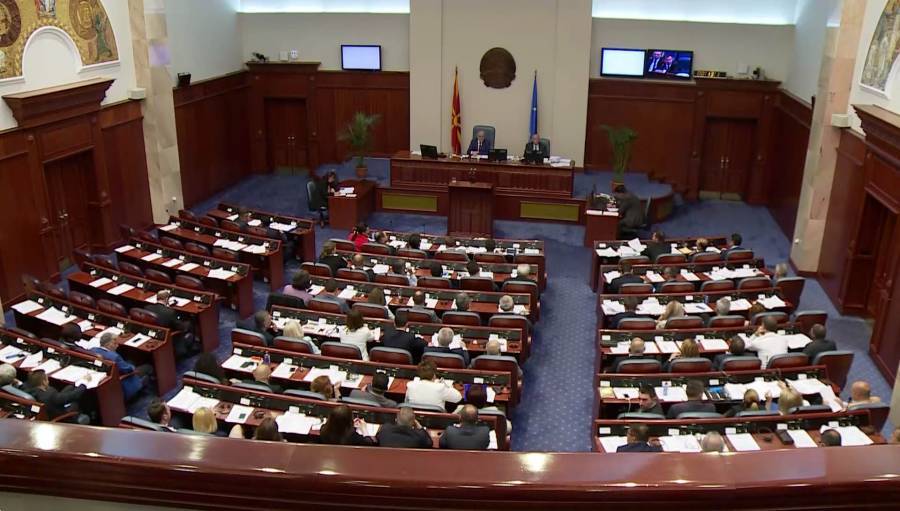 Βουλή πΓΔΜ: Δεύτερο «ναι» στη συμφωνία των Πρεσπών