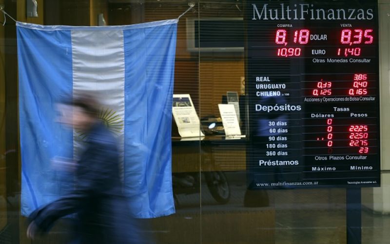 Bloomberg: 532 εκατ. δολάρια θα πληρωθούν οι κάτοχοι CDS της Αργεντινής