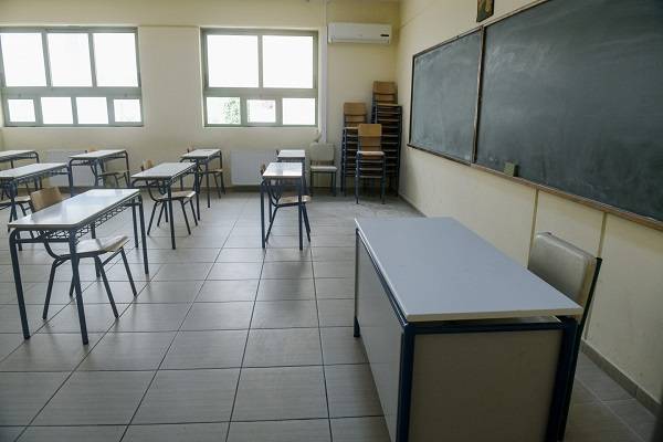 Κικινής (ΔΟΕ): Τα σχολεία ανοίγουν χωρίς τα απαραίτητα μέτρα