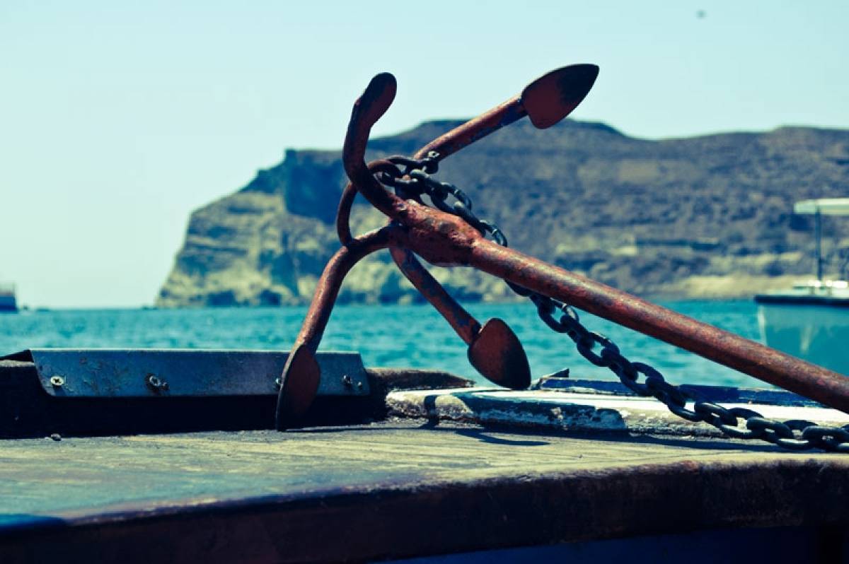 Απαγόρευση αγκυροβολίας σε περιοχές του Σαρωνικού κατά τη θερινή περίοδο