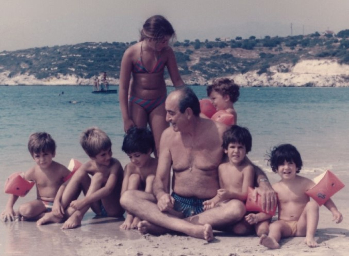 Ντόρα και Κυριάκος ποστάρουν για τον Κωνσταντίνο Μητσοτάκη