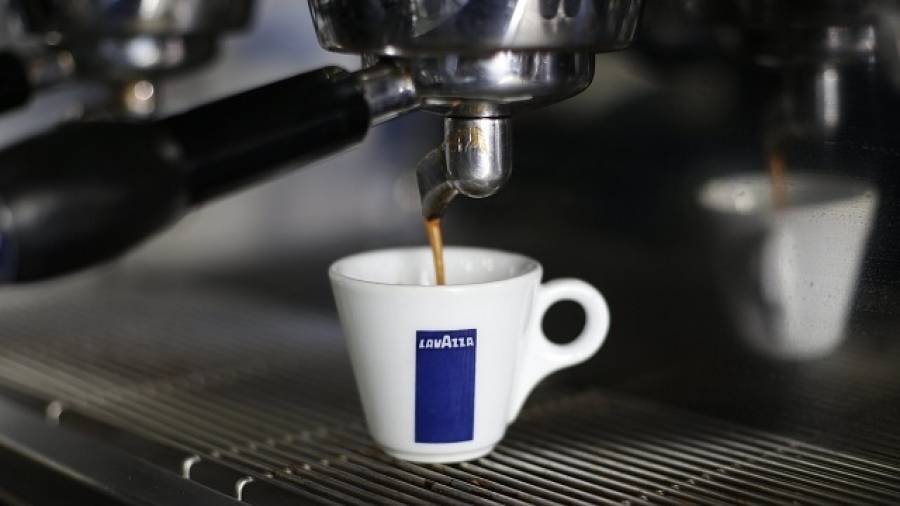Η Lavazza εξαγοράζει τη Mars Drinks