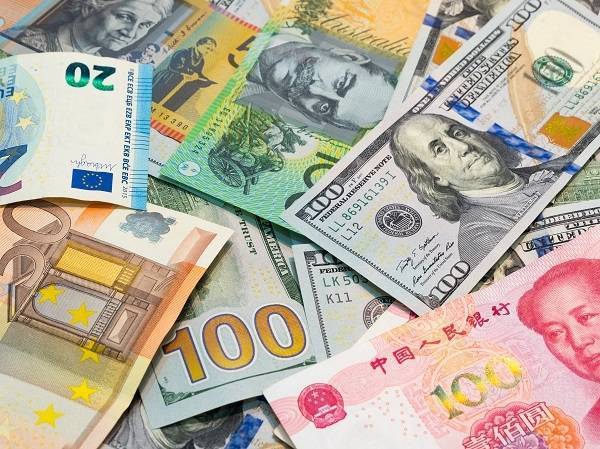 Ενίσχυση ευρώ έναντι δολαρίου-Πτωτικά η τουρκική λίρα