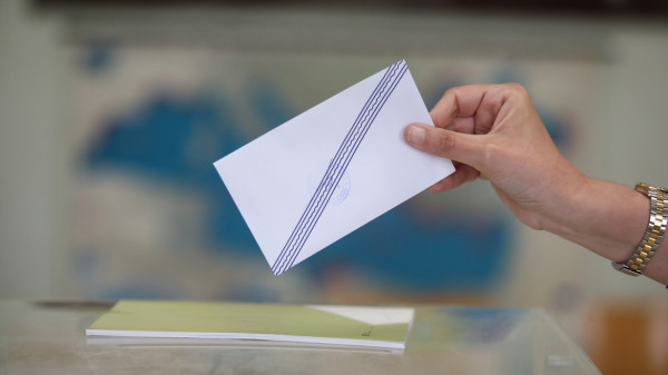 Η ΝΔ βάζει «φρένο» στο σενάριο της τρίτης κάλπης