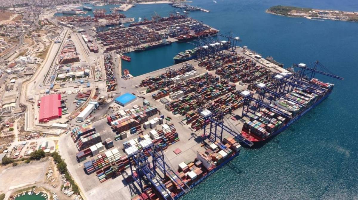 Ο «άθλος» του Πειραιά στα containers το 2020