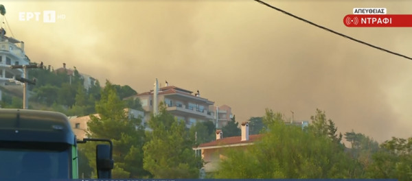 Φωτιά στην Πεντέλη: Μάχη με τις φλόγες- Νύχτα «κόλαση»