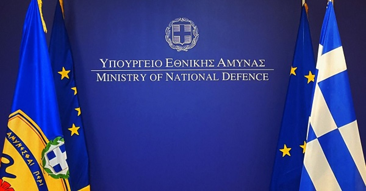 Διευκρινίσεις για τις πιστοποιήσεις και τα τάμπλετ στους στρατιώτες