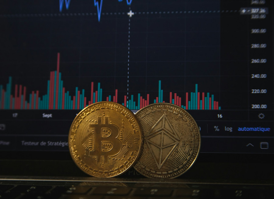 Ήπια κέρδη στο Bitcoin παρά το ριφιφί εκατομμυρίων σε σύστημα αποθήκευσης