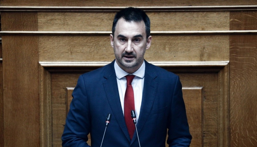 Χαρίτσης: Το δίλημμα «κανόνια ή βούτυρο» πιο επίκαιρο από ποτέ