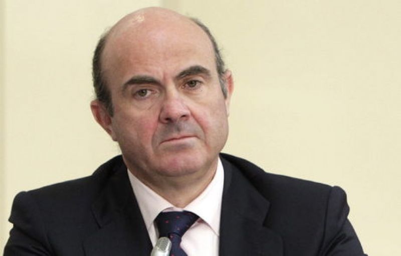 Ισπανός ΥΠΟΙΚ: Η Ευρώπη σχεδιάζει πακέτο 30-50 δισ. ευρώ - Διαψεύδουν Ντάισελμπλουμ και Γιούνκερ