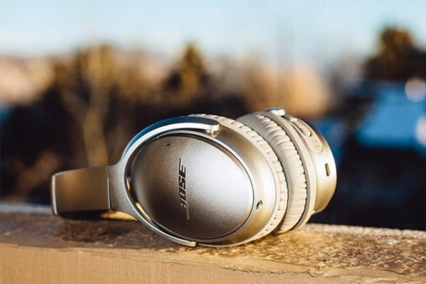 4 ακουστικά, τέλεια σε ήχο και άνεση