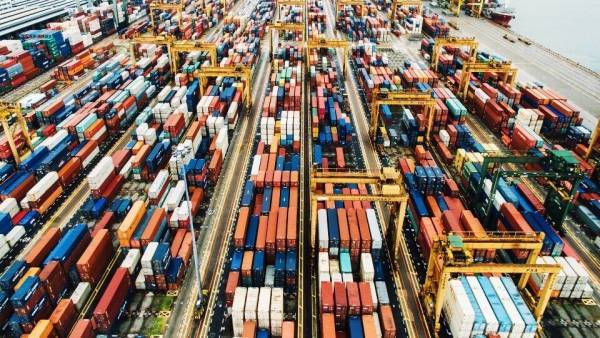 Πέντε επιχειρήσεις πραγματοποίησαν το 27,3% της συνολικής αξίας των εισαγωγών