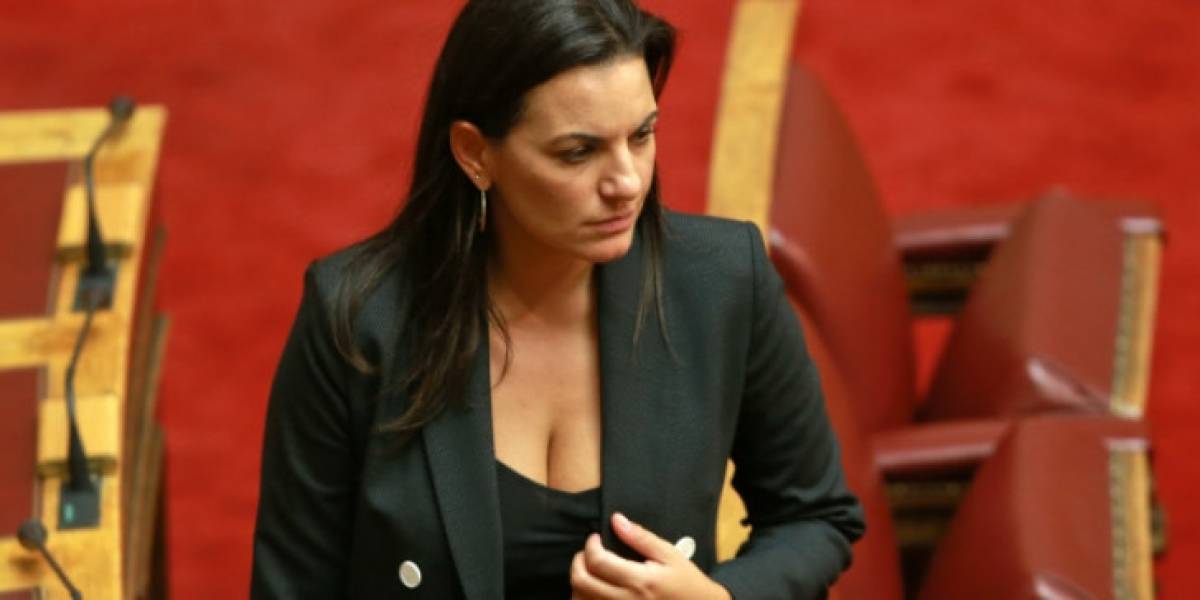 Κεφαλογιάννη προς Μενδώνη: Απαιτείται μακροπρόθεσμη στήριξη των καλλιτεχνών της χώρας