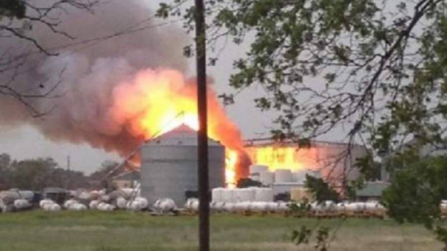 Καπνοί σκέπασαν το Τέξας μετά από έκρηξη σε εργοστάσιο χημικών