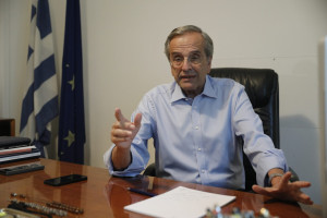 Σαμαράς: Να αποσυρθεί η τροπολογία του Υπουργείου Μετανάστευσης και Ασύλου