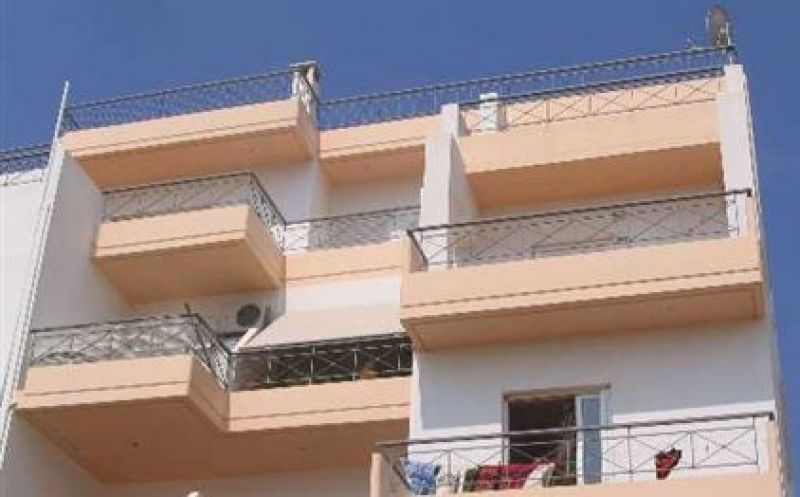 Μέσα στον Απρίλιο η έγκριση του ν/σ για τους ημιυπαίθριους