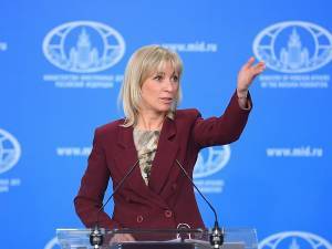 Ζαχάροβα εναντίον Δύσης: Είστε συνεργοί στη γενοκτονία του Ντονμπάς