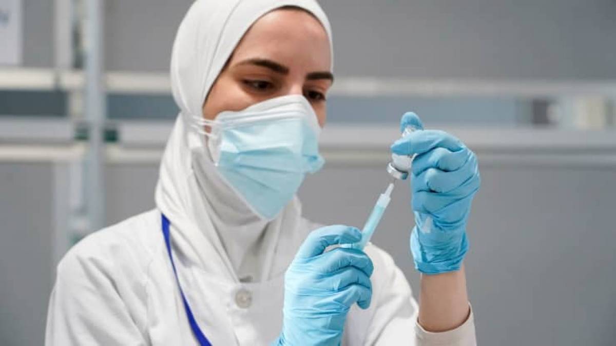 CEO Moderna: Ίσως χρειαστεί και 4η δόση εμβολίου το φθινόπωρο