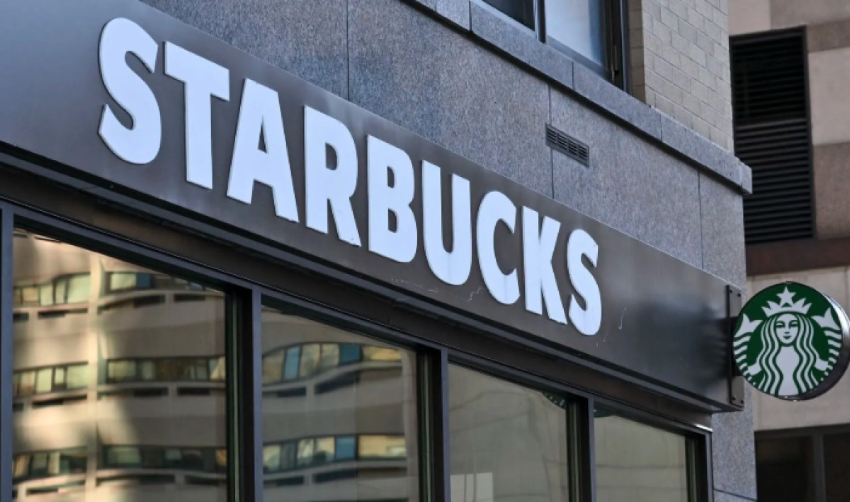 Η Starbucks καλείται να καταβάλει $50 εκατ. σε διανομέα