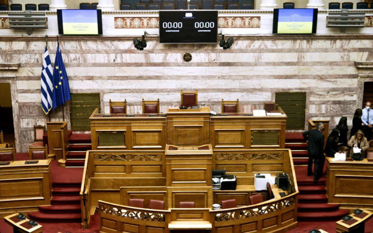 Βουλή-Επιτροπή Κοινωνικών Υποθέσεων: Υπερψηφίστηκε το σ/ν για τον κατώτατο μισθό