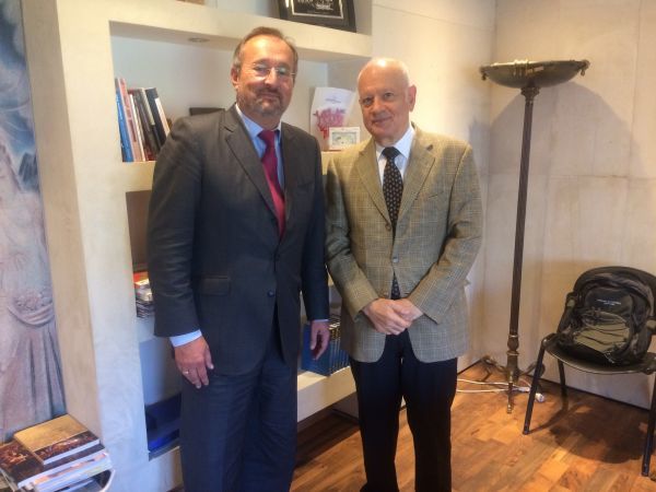 Συνάντηση Παπαδημητρίου με τον Γάλλο Πρέσβη-Τι συζήτησαν