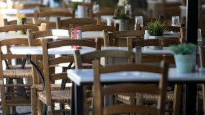 ΕΕΚΕ: Τι πρέπει να αναγράφεται στους τιμοκαταλόγους των καταστημάτων εστίασης