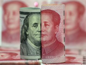 Κίνα: Ισοτιμία του νομίσματος στα χαμηλότερα επίπεδα από το 2008