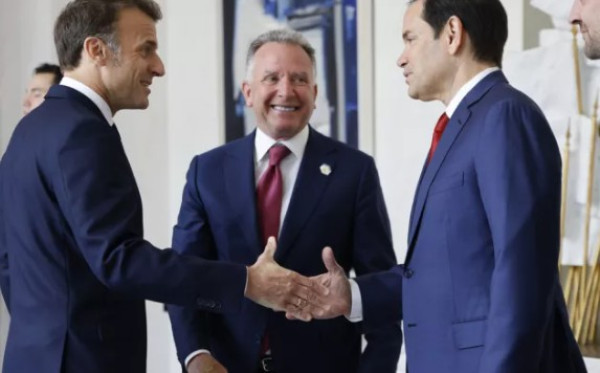 Γαλλία: Θετικές επαφές Μακρόν με Ρούμπιο-Γουίτκοφ και Ουκρανούς αξιωματούχους