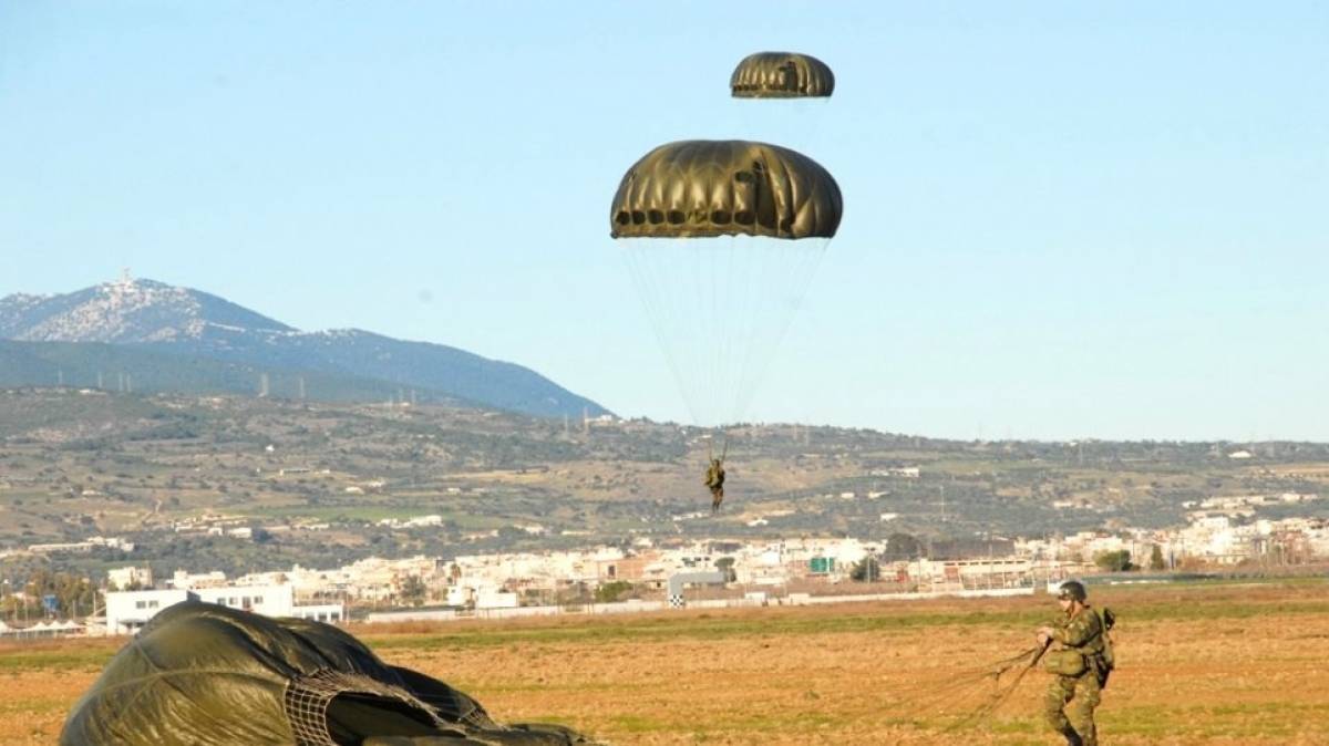 Περιστατικό τραυματισμού στη Μονάδα Αλεξιπτωτιστών στον Ασπρόπυργο