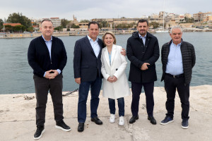 Ι. Παππάς: Πέταξε στην πρώτη δοκιμαστική πτήση της Hellenic Seaplanes